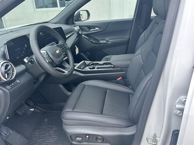 2027 Chevrolet Equinox LT - Photo 15
