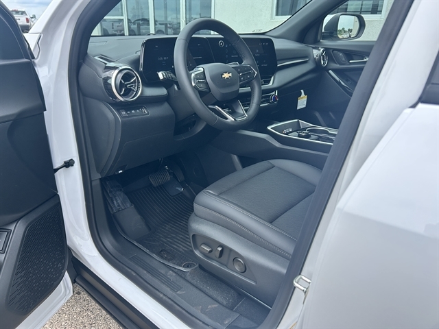 2027 Chevrolet Equinox LT - Photo 20