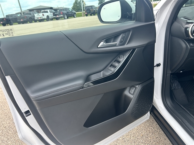 2027 Chevrolet Equinox LT - Photo 21
