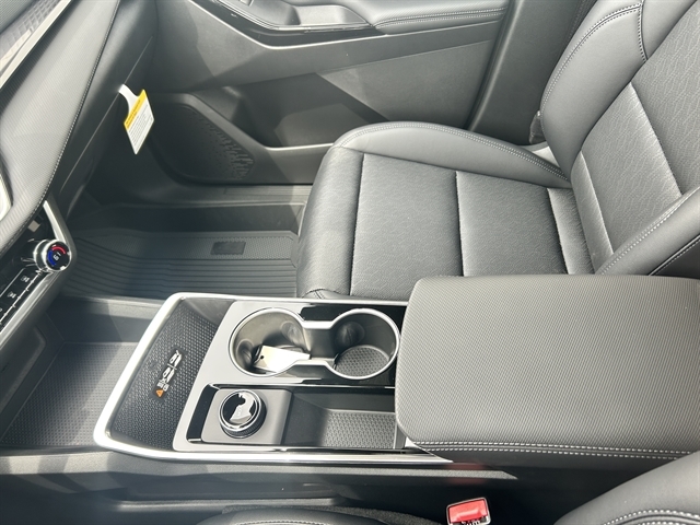 2027 Chevrolet Equinox LT - Photo 37