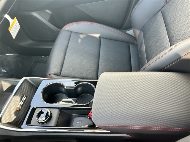 2027 Chevrolet Equinox RS - Photo 35
