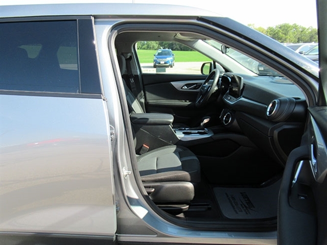 2023 Chevrolet Blazer 2LT photo 9