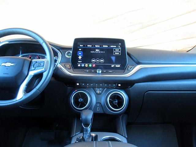 2023 Chevrolet Blazer 2LT photo 17