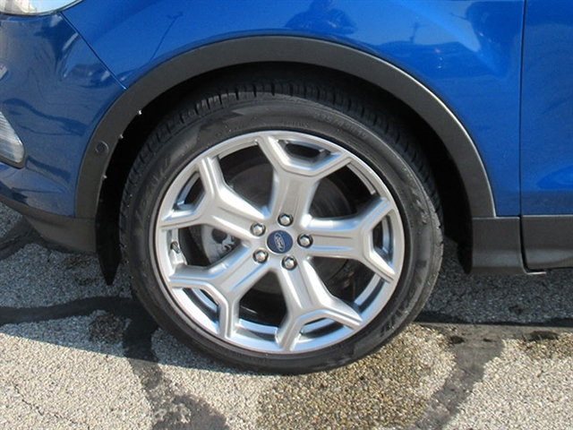 2019 Ford Escape Titanium photo 12