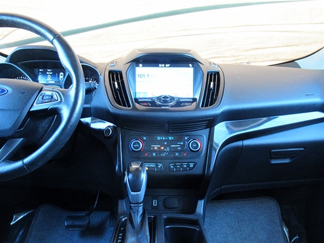 2019 Ford Escape Titanium photo 22
