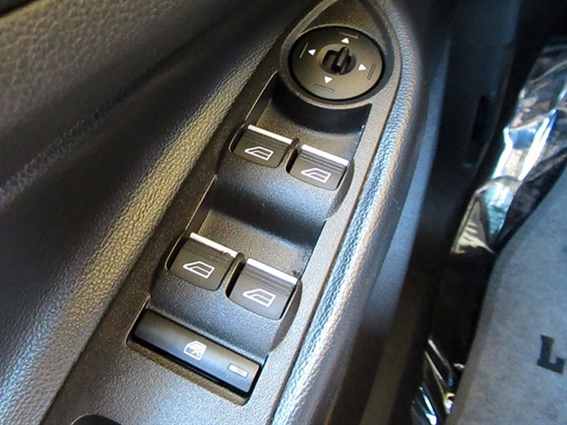 2019 Ford Escape Titanium photo 29