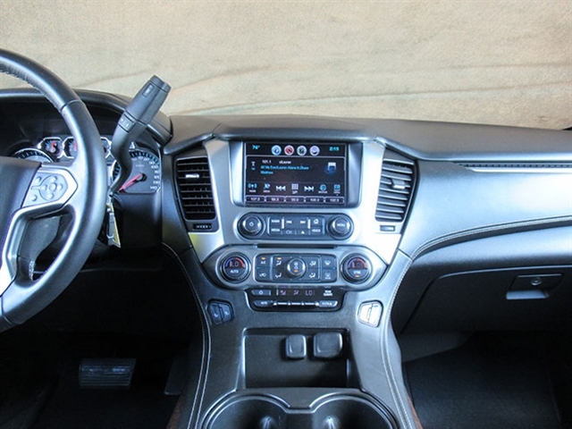 2017 Chevrolet Tahoe LT photo 21