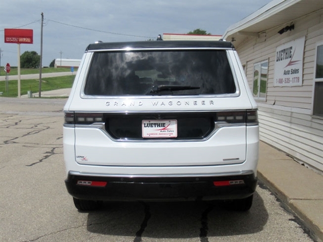 2024 Jeep Grand Wagoneer L Series III - Photo 8
