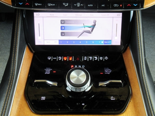 2024 Jeep Grand Wagoneer L Series III - Photo 29