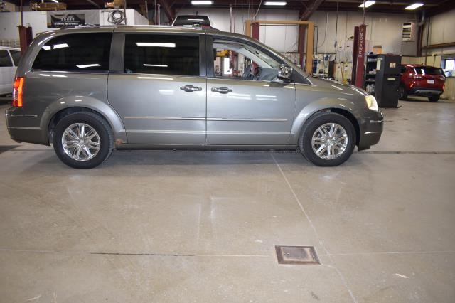 Used 2010 Chrysler Town & Country Limited with VIN 2A4RR6DX5AR281656 for sale in Estherville, IA