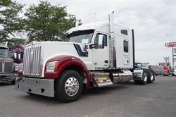2022 KENWORTH W990
