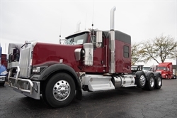 2023 KENWORTH W900L