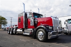 2023 KENWORTH W900L