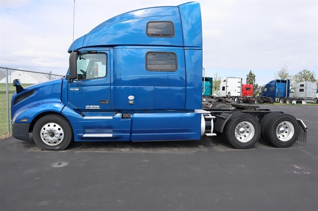 Stock# KT4431 USED 2021 VOLVO VNL64T860 | Sioux Falls, South