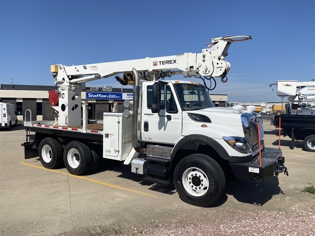 2011 TEREX COMMANDER 4047