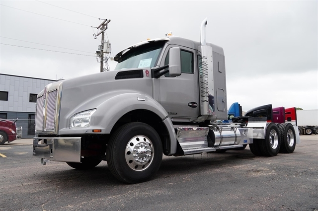 2020 KENWORTH T880