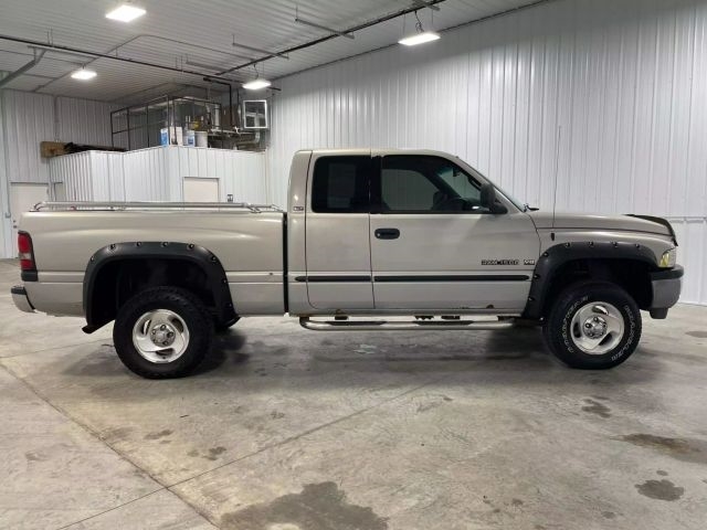 2001 Dodge Ram Pickup - Photo 10