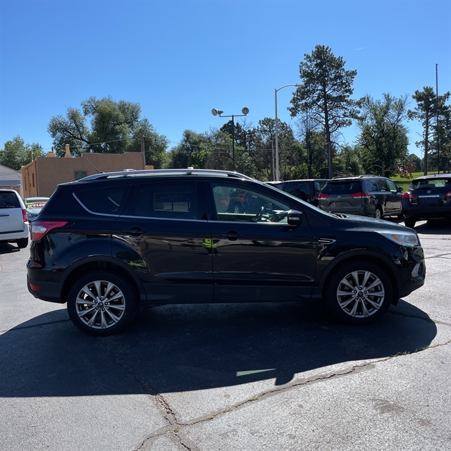2018 Ford Escape Titanium photo 2