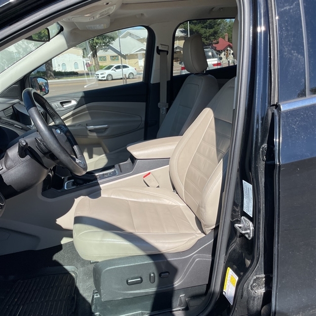 2018 Ford Escape Titanium photo 3