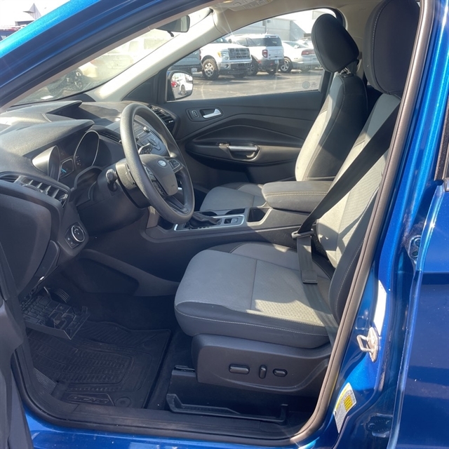 2017 Ford Escape SE photo 3