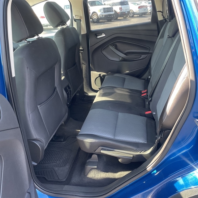 2017 Ford Escape SE photo 4