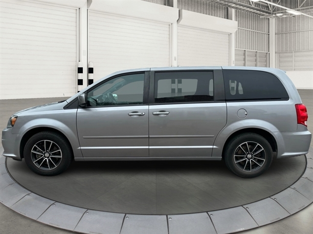 2015 Dodge Grand Caravan R/T's photo