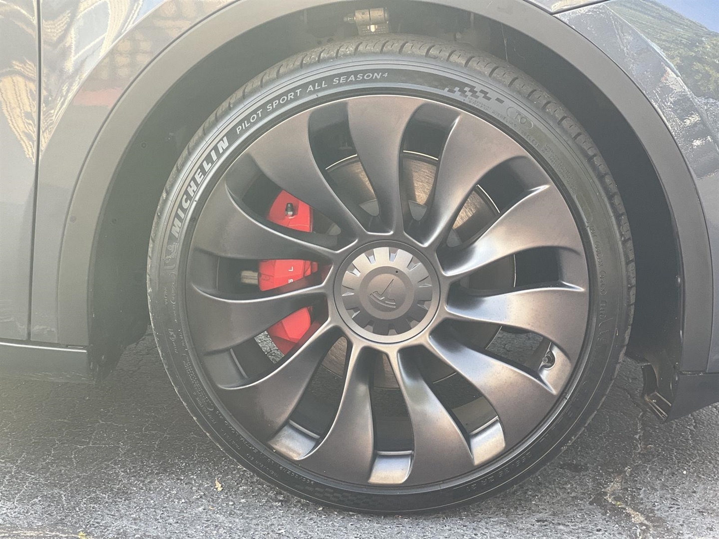 2023 Tesla Model Y Performance photo 15