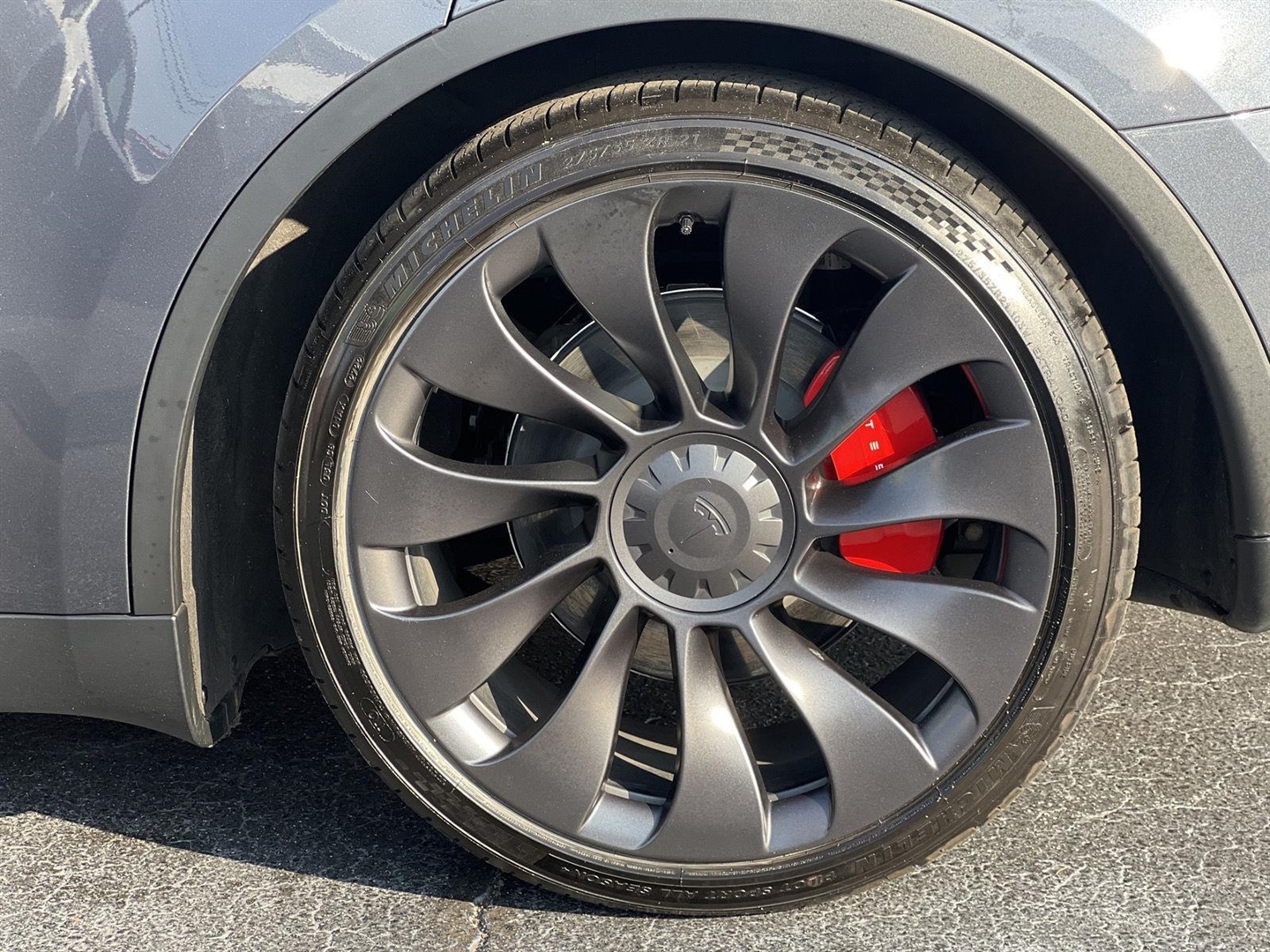 2023 Tesla Model Y Performance photo 17