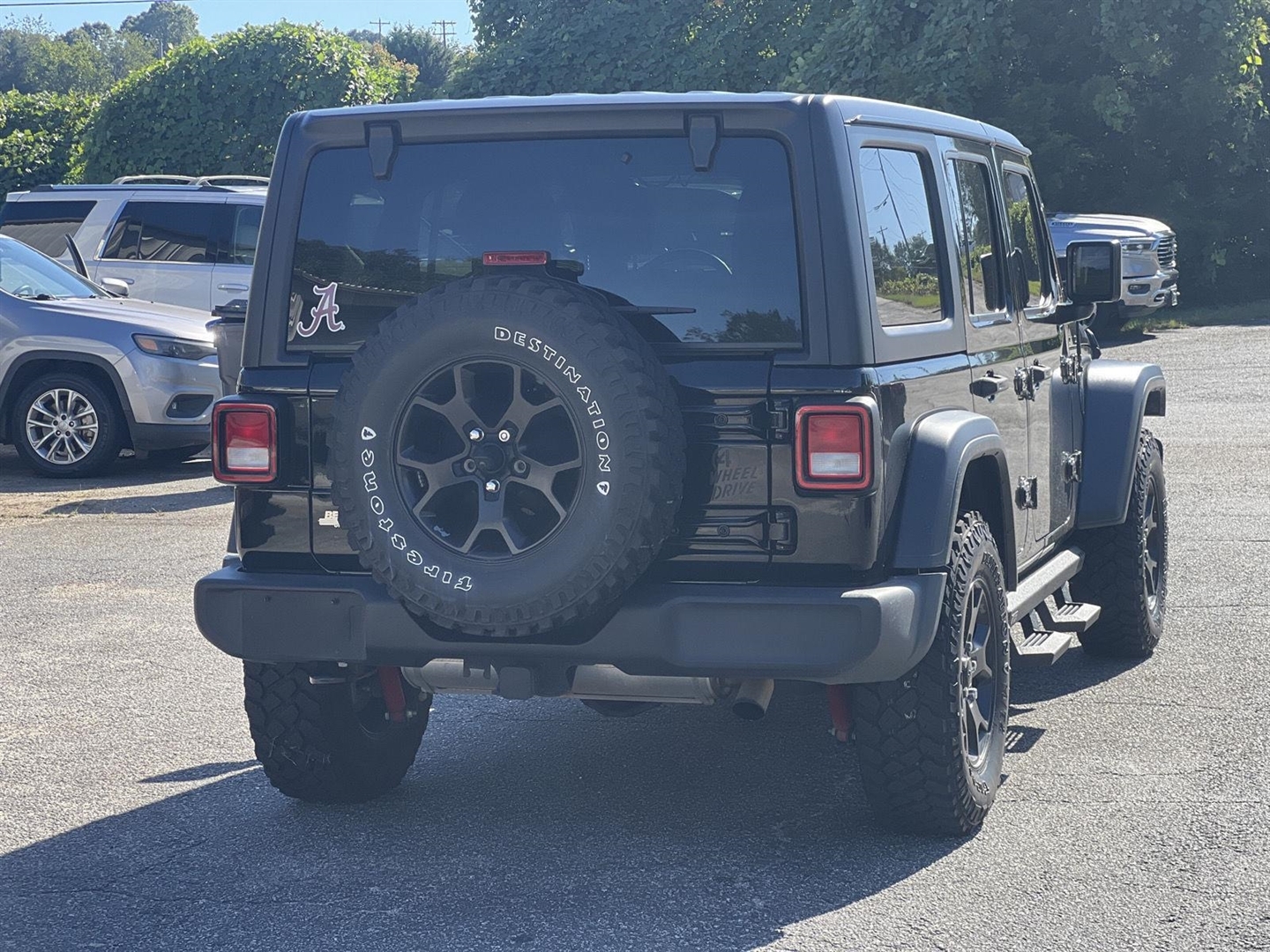 2020 Jeep Wrangler Unlimited Willys photo 4
