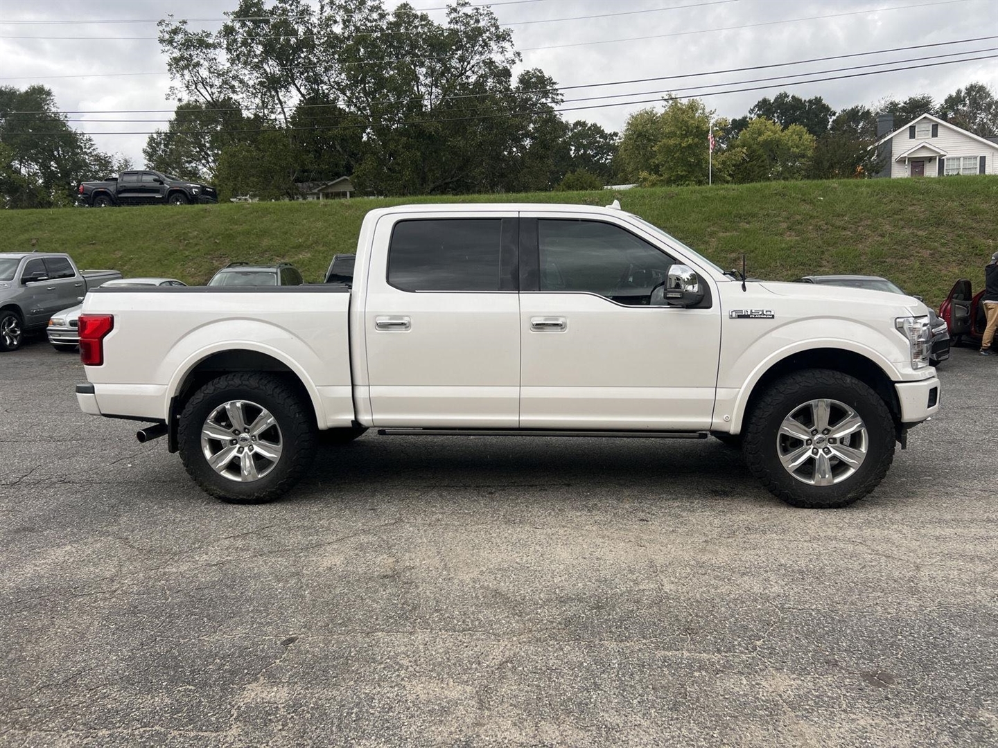 2018 Ford F-150 Platinum photo 4