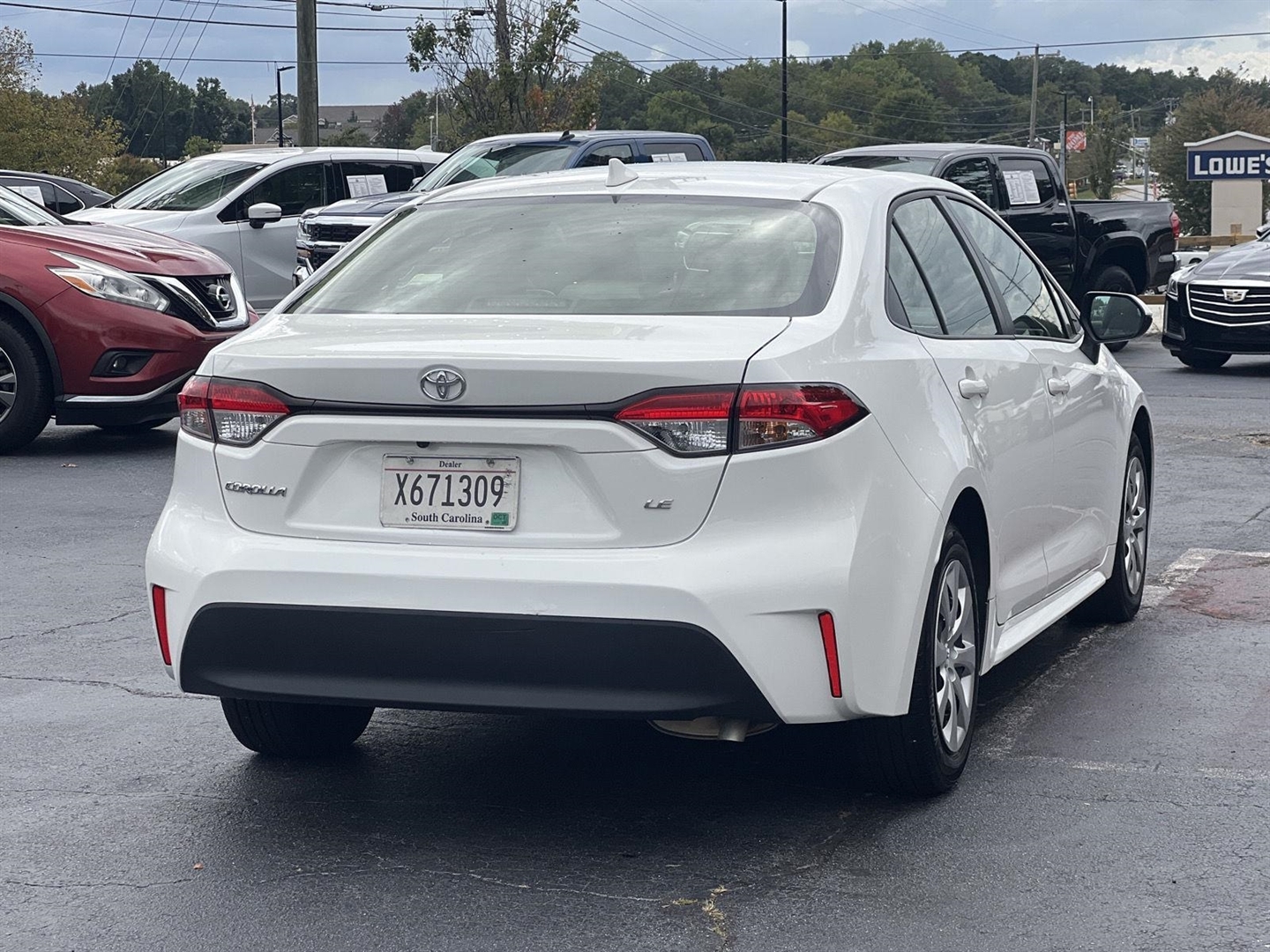 2023 Toyota Corolla LE photo 3