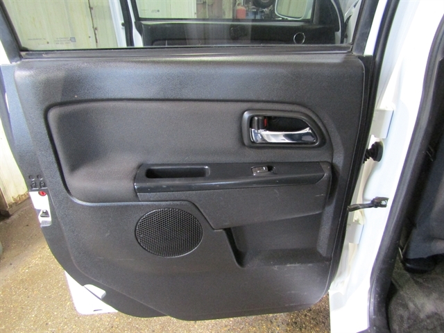 2012 Chevrolet Colorado photo 14