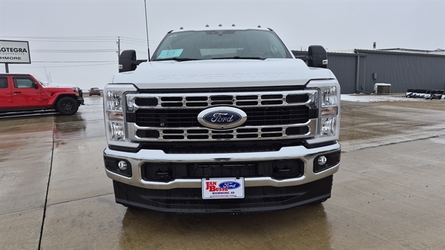 2026 Ford F-350 XLT 4x4 Crew Cab 8' Box DRW's photo