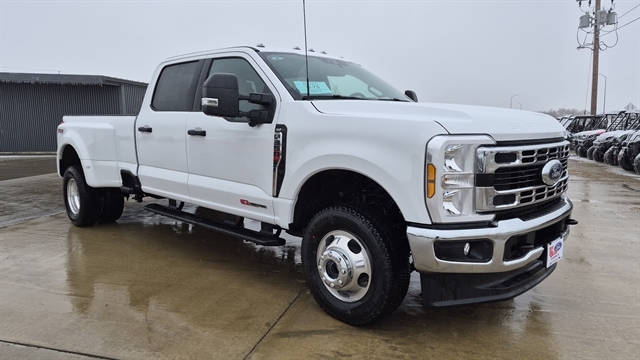 2026 Ford F-350 XLT 4x4 Crew Cab 8' Box DRW's photo