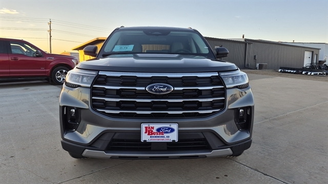 2026 Ford Explorer Active 4WD's photo