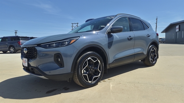 2026 Ford Escape Platinum AWD's photo