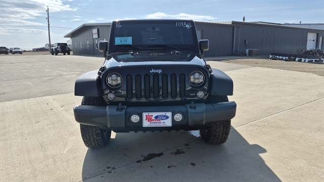 2016 Jeep Wrangler Sport S's photo