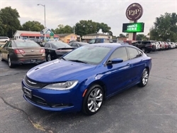 2016 CHRYSLER 200