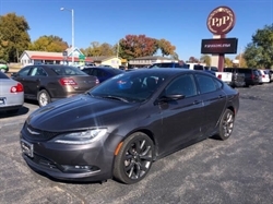 2016 CHRYSLER 200