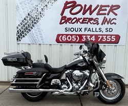 2014 HARLEY DAVIDSON FLHR ROAD KING