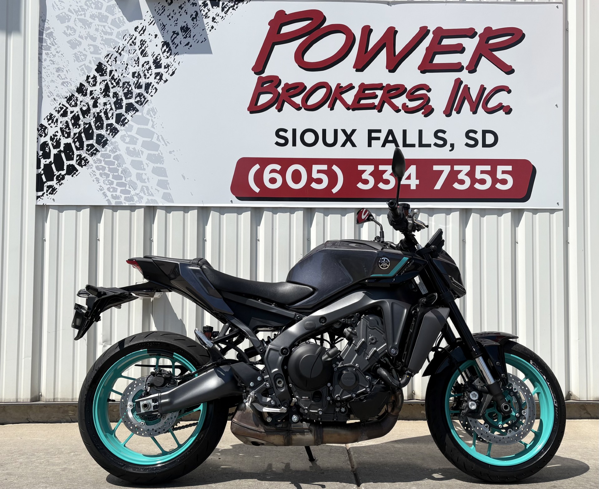 Stock# M00980 USED 2024 YAMAHA MT09 | Sioux Falls, South Dakota