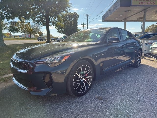 2023 KIA STINGER