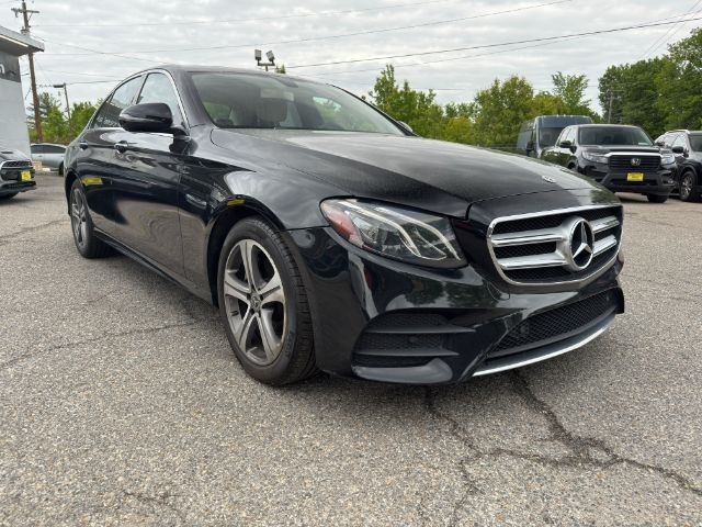 2019 Mercedes-Benz E-Class E300 4MATIC's photo