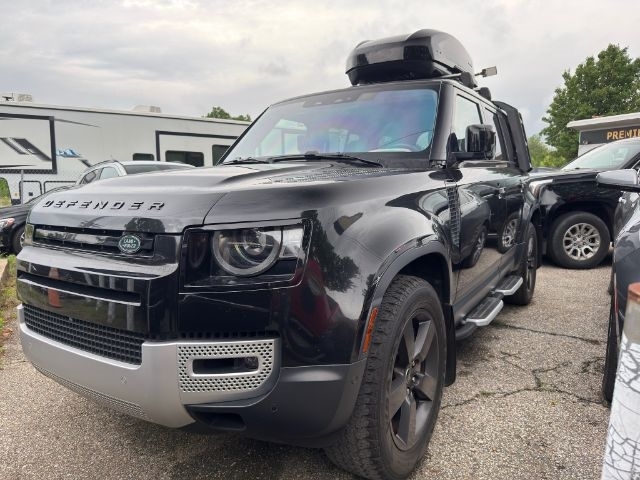 2020 Land Rover Defender SE's photo