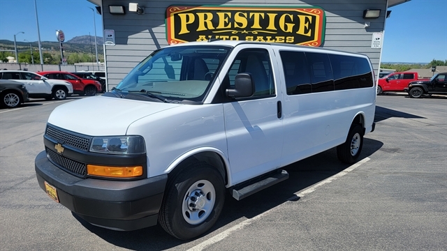 2023 Chevrolet Express 3500 LS Extended's photo