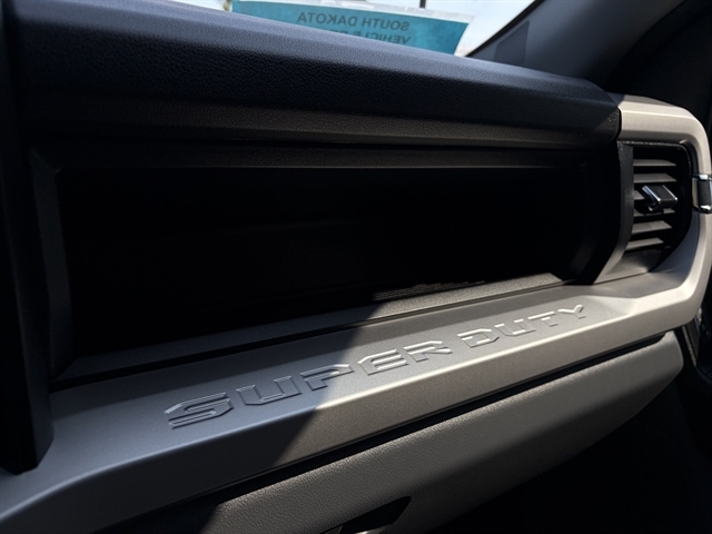 2024 Ford F-250 Super Duty XL - Photo 41