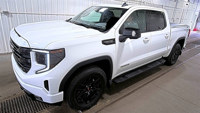 2023 GMC Sierra Elevation 4WD Crew Cab Standard Box's photo
