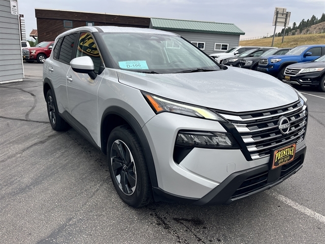 2025 Nissan Rogue SV - Photo 4