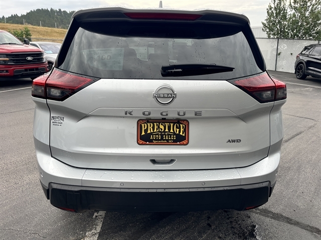 2025 Nissan Rogue SV - Photo 7