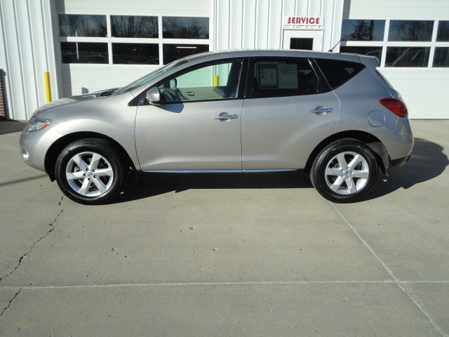2010 Nissan Murano S AWD's photo